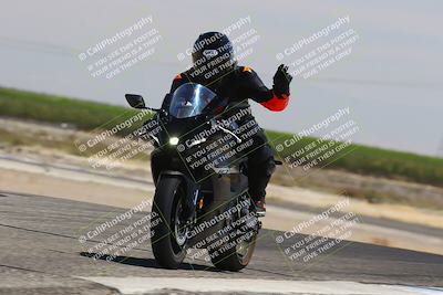 media/Aug-03-2025-TrackDaz (Sun) [[bf4a71acf9]]/B Group/1220pm (Wheelie Bump)/